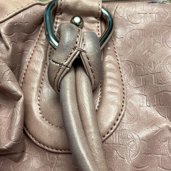 Used Pale rose GUESS purse with rhinestone G, four pockets inside, embossed, - Picture 8 of 14